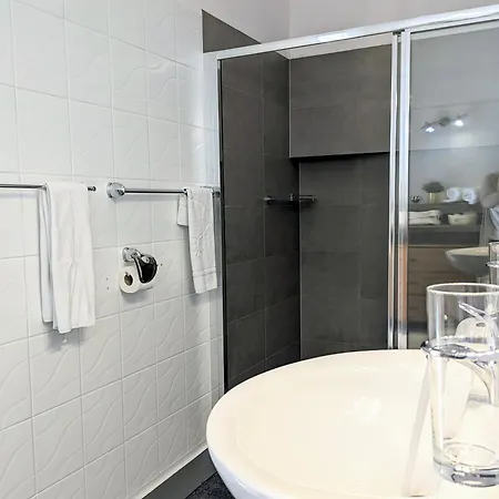 Muelle Sauna Parking Plac Zabaw